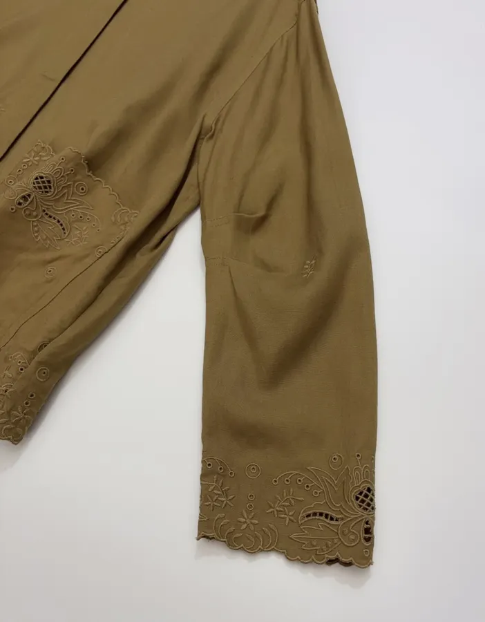 Niche Straight-Leg Embroidered Retro-Style Shirt in Brown, product view 04