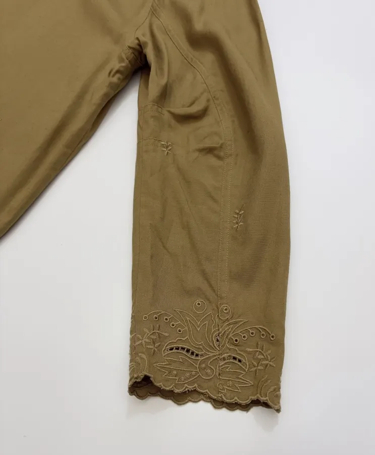 Niche Straight-Leg Embroidered Retro-Style Shirt in Brown, product view 16