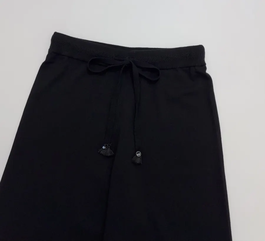 Niche Merino Wool Cashmere Yarn Drawstring Elastic Waist Jogger Knitted Casual Pants in Black, product view 02