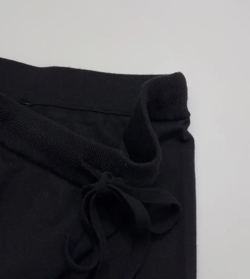 Niche Merino Wool Cashmere Yarn Drawstring Elastic Waist Jogger Knitted Casual Pants in Black, product view 04