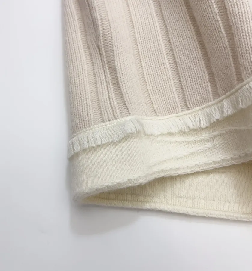 Turn-Down Collar Color-Block Knitted Cardigan in Oatmeal, product view 09