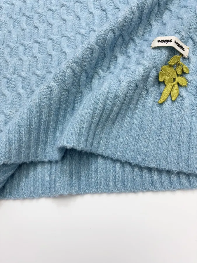 Niche Color-Block Cable-Knit Vest in Light Blue, product view 11