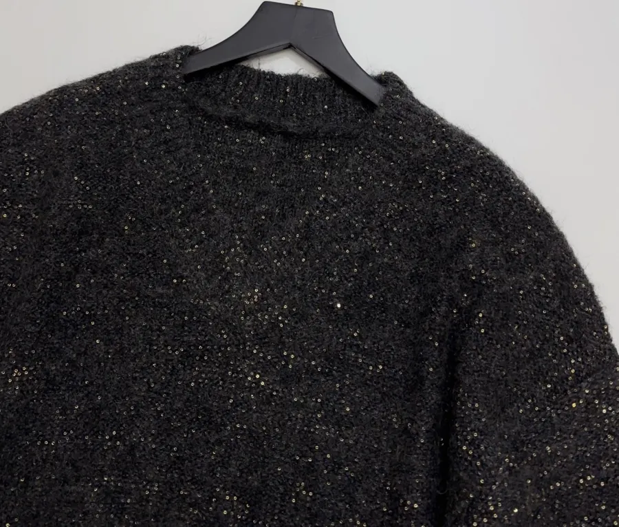 Loose V-Neck Wool-Mohair Knitted Top in Charcoal Mélange, product view 03