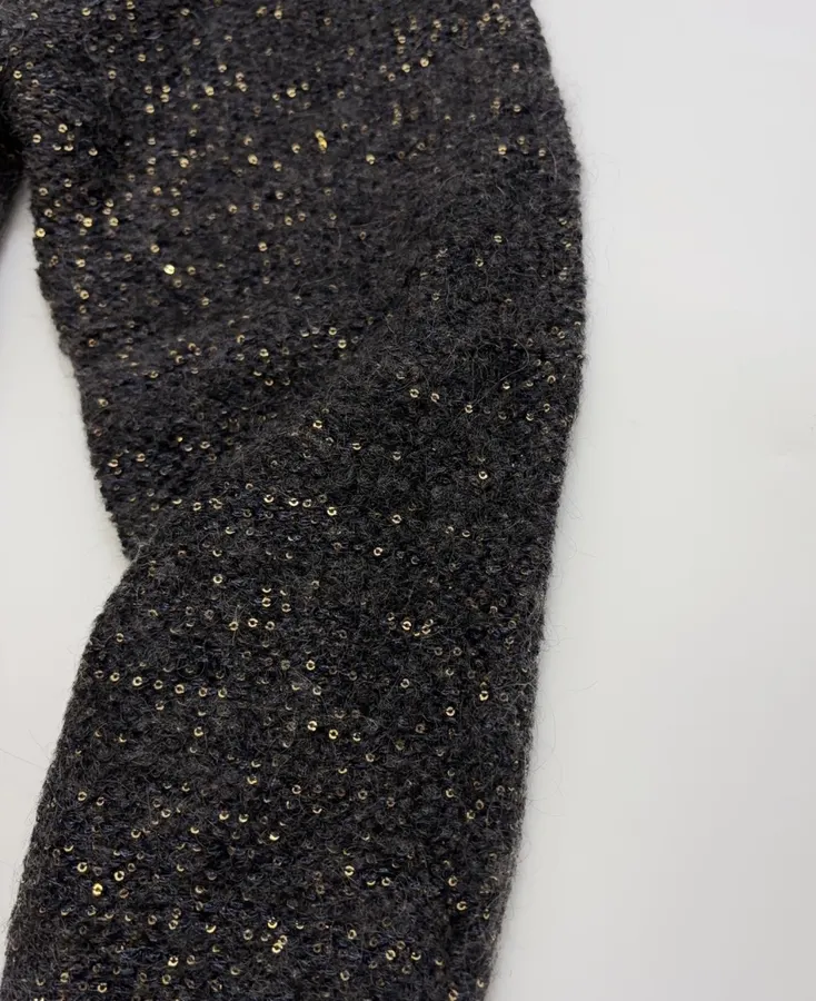 Loose V-Neck Wool-Mohair Knitted Top in Charcoal Mélange, product view 06