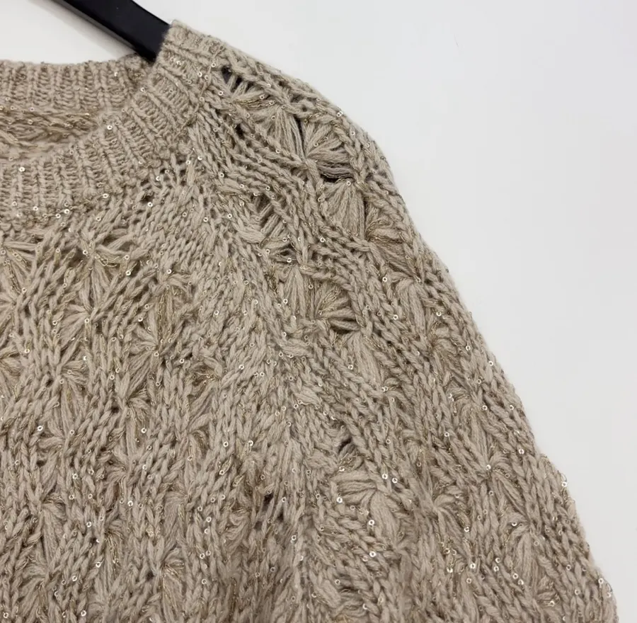Wool-Cashmere Blend Knitted Top in Beige, product view 03