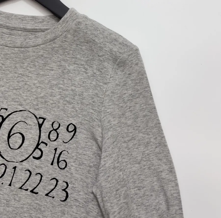 Letter-Print Stretch Crew-Neck Long-Sleeve T-Shirt in As Shown, product view 04
