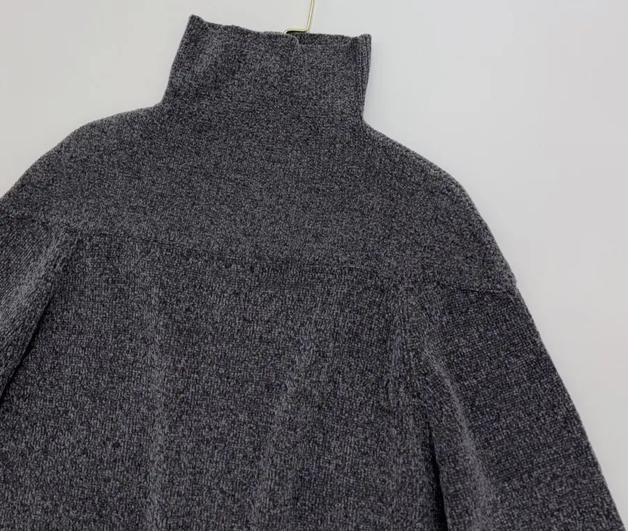 RUOHAN Charcoal High-Neck Relaxed Long-Sleeve Top in Charcoal, product view 02