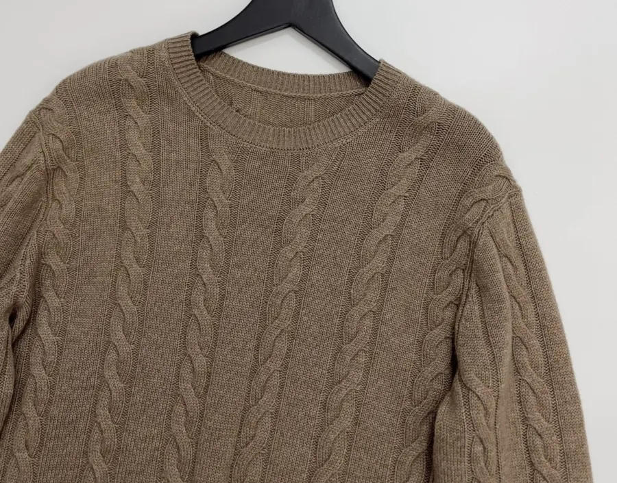 Loro Piana 灰褐色绞花圆领针织毛衣，灰褐色，商品图 2