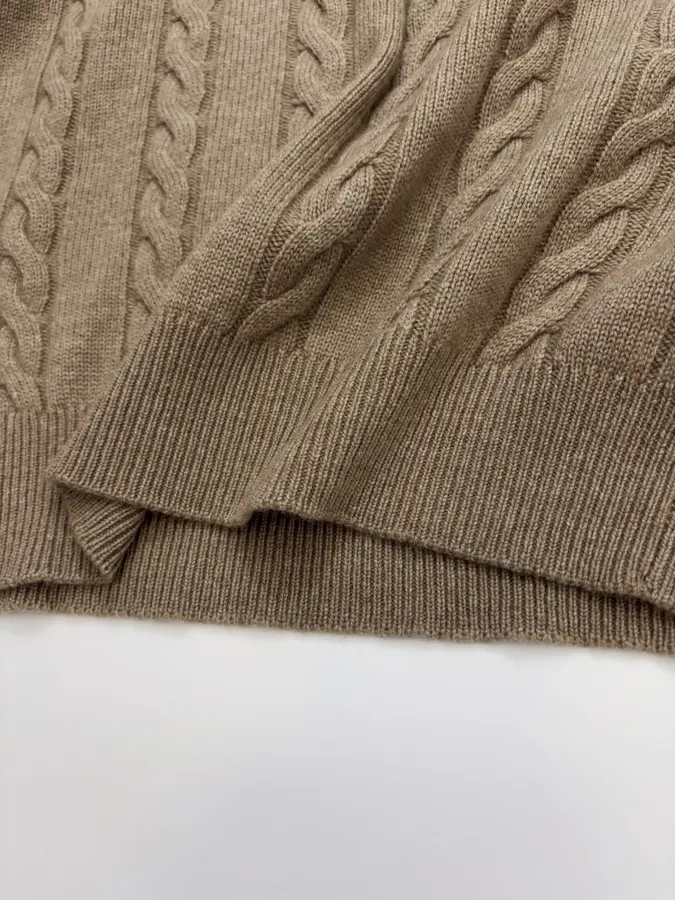 Loro Piana 灰褐色绞花圆领针织毛衣，灰褐色，商品图 11