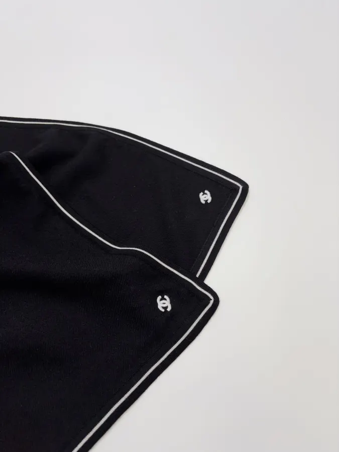 CHANEL Black square scarf in Black, product view 06