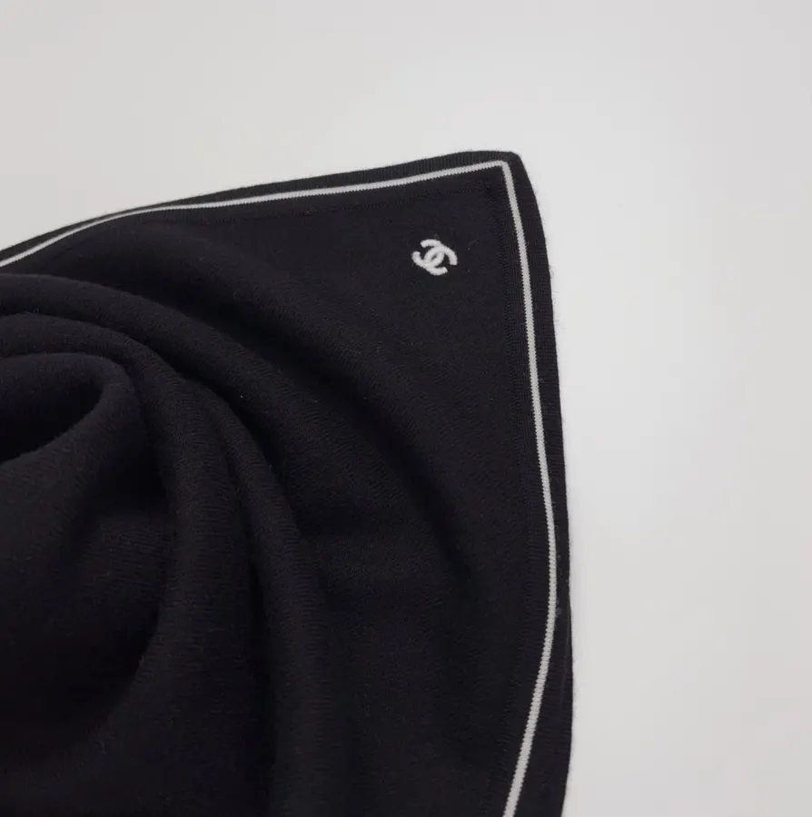 CHANEL Black square scarf in Black, product view 10