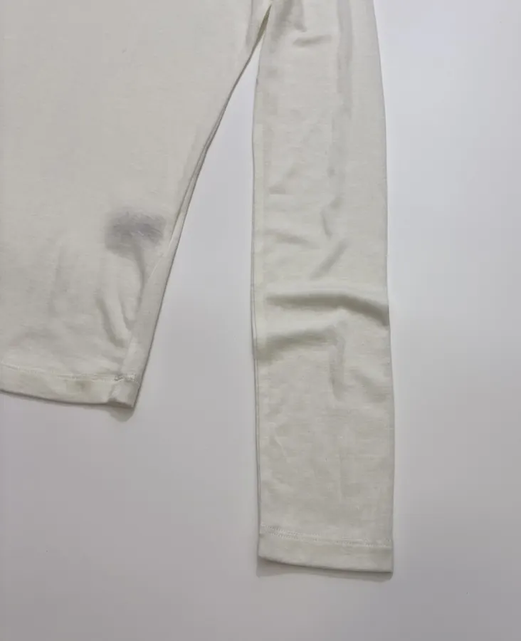 LE 17 SEPTEMBRE Solid-color fitted long-sleeve base layer T-shirt in As Shown, product view 05