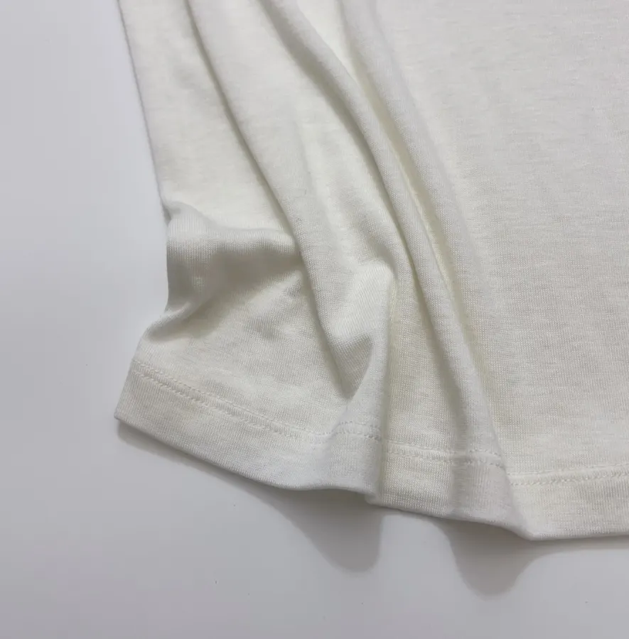 LE 17 SEPTEMBRE Solid-color fitted long-sleeve base layer T-shirt in As Shown, product view 08