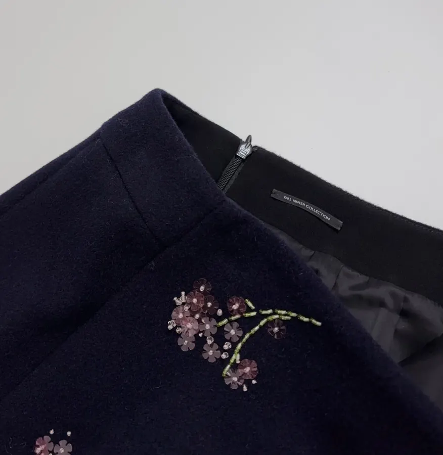 黑色花卉刺绣A字短裙，黑色，商品图 6