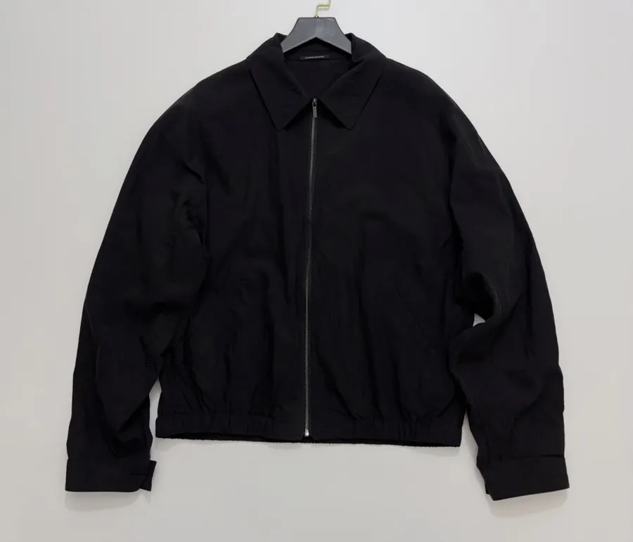 LEMAIRE Minimalist relaxed-fit zip-up jacket with natural crinkle texture and stand-up collar in As Shown, product view