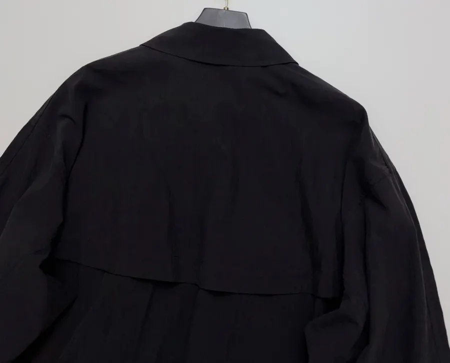 LEMAIRE Minimalist relaxed-fit zip-up jacket with natural crinkle texture and stand-up collar in As Shown, product view 16