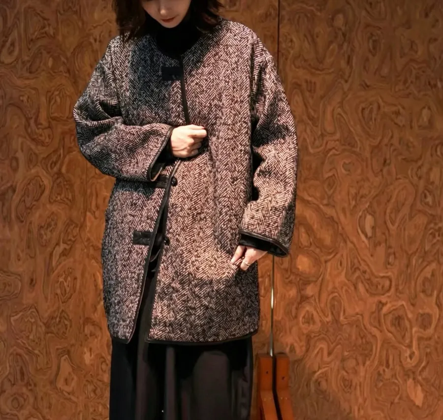 Jil Sander 复古肌理感宽松阔版圆领中长款夹棉外套，As Shown，产品主图