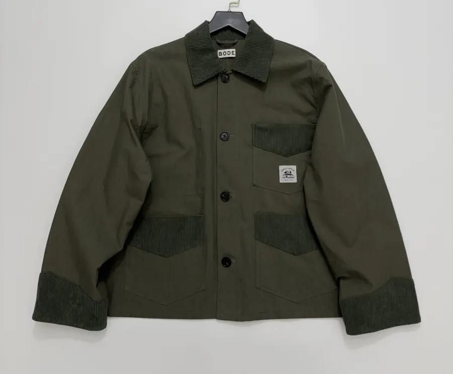 BODE Jacket with Contrast Corduroy Collar in 军绿, product view 01