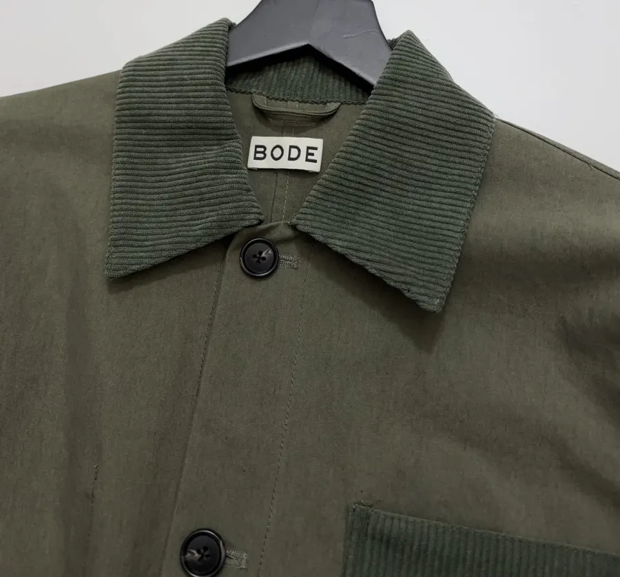 BODE Jacket with Contrast Corduroy Collar in 军绿, product view 03
