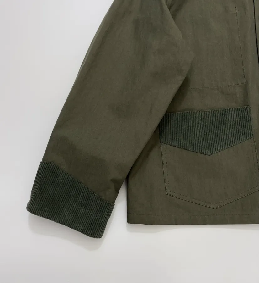 BODE Jacket with Contrast Corduroy Collar in 军绿, product view 09