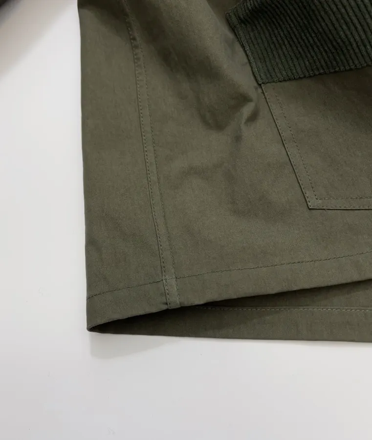 BODE Jacket with Contrast Corduroy Collar in 军绿, product view 10