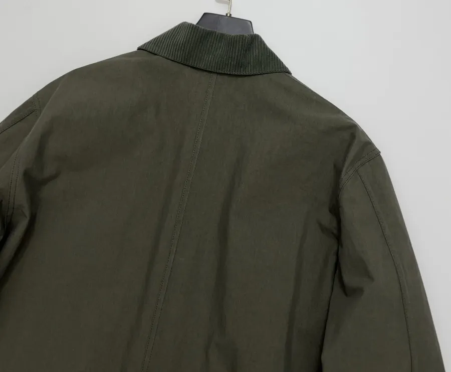 BODE Jacket with Contrast Corduroy Collar in 军绿, product view 14
