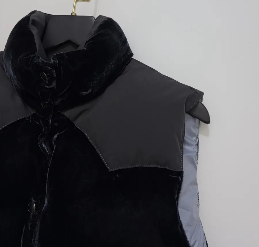 Independent Warm Vest in As Shown, product view 03