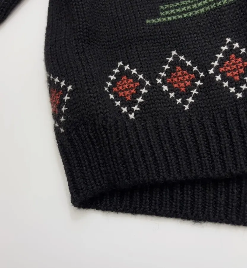 Limited-edition retro rabbit jacquard cropped cardigan, black diamond-quilted pattern, crew neck, relaxed knit jacket in Black, product view 09