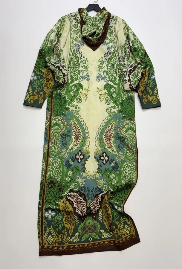 ALEMAIS Ivory and Green Paisley-Print Long-Sleeve Maxi Dress in Ivory and Green, product view 18