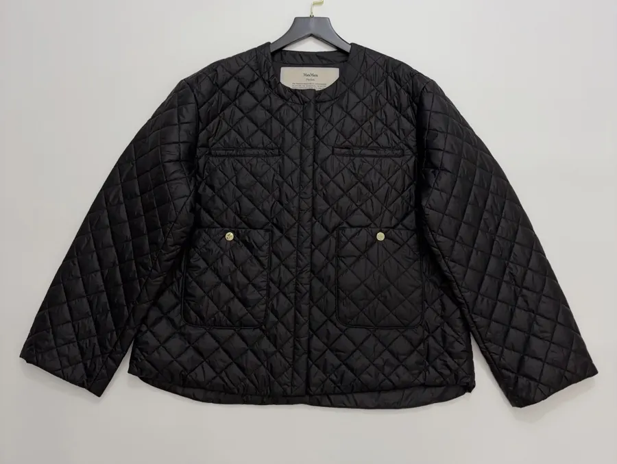 Max Mara Black Diamond-Quilted Collarless Jacket in Black, product view