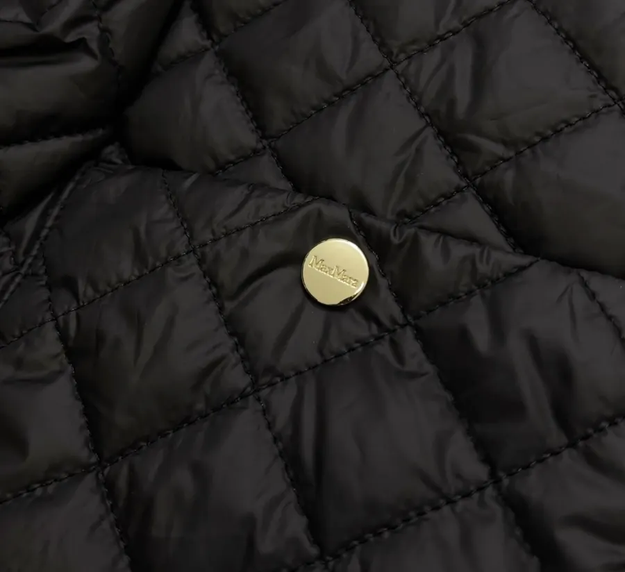 Max Mara Black Diamond-Quilted Collarless Jacket in Black, product view 04