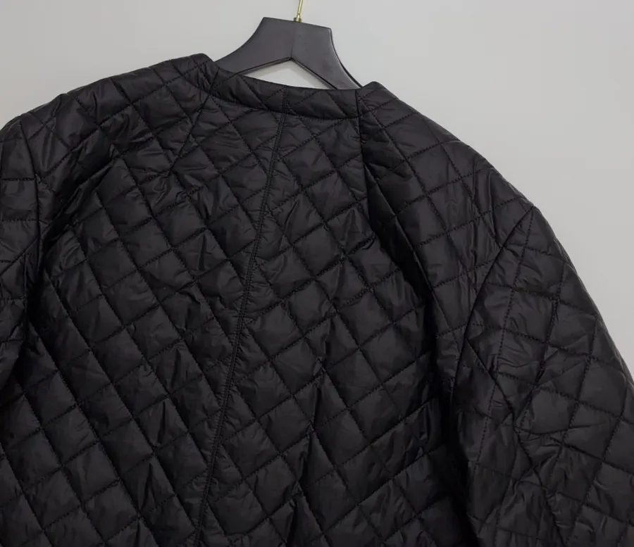 Max Mara Black Diamond-Quilted Collarless Jacket in Black, product view 14
