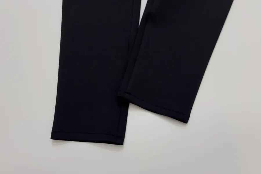 The Row Stretch Leggings in Black, product view 05