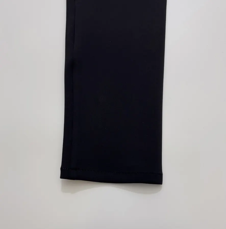 The Row Stretch Leggings in Black, product view 06