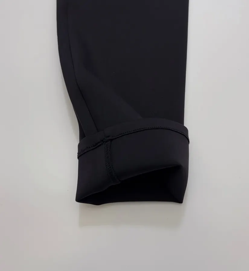 The Row Stretch Leggings in Black, product view 07