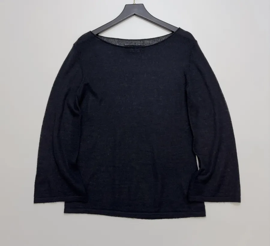 Round-neck long-sleeve T-shirt in As Shown, product view 01