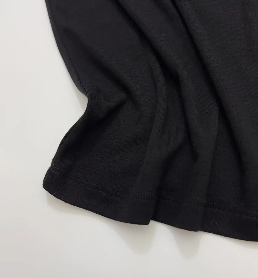 LE 17 SEPTEMBRE Solid-color fitted long-sleeve t-shirt in As Shown, product view 07