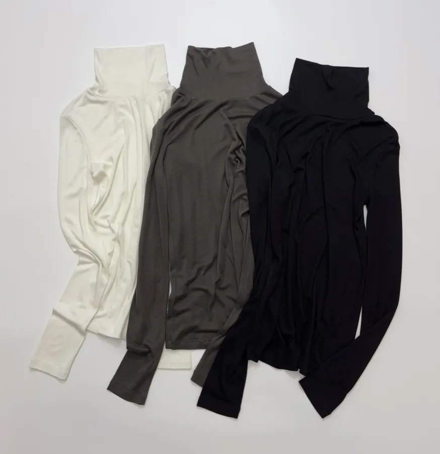 LE 17 SEPTEMBRE Solid-color fitted long-sleeve t-shirt in As Shown, product view 12