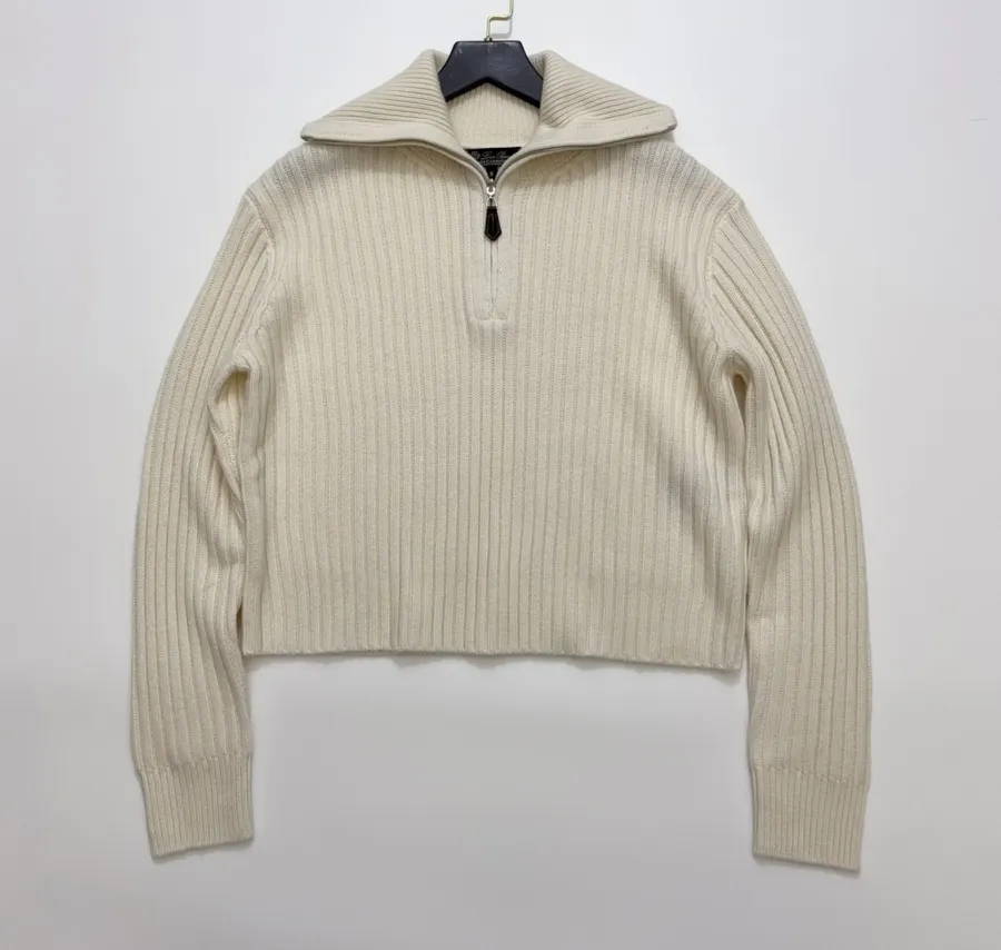 Loro Piana Off-white half-zip short knit sweater with wide lapels and vertical ribbing in Ivory, product view 01