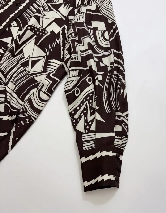 ALEMAIS Black and Ivory Geometric-Print Longline Shirt in Black and Ivory, product view 06