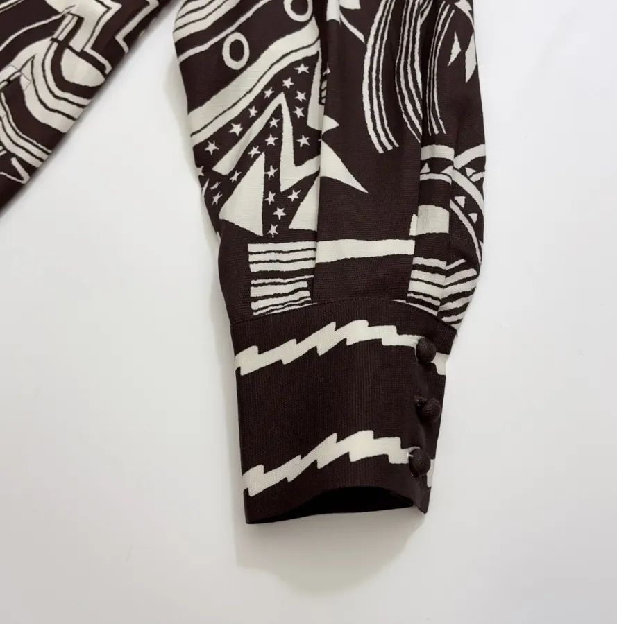 ALEMAIS Black and Ivory Geometric-Print Longline Shirt in Black and Ivory, product view 07