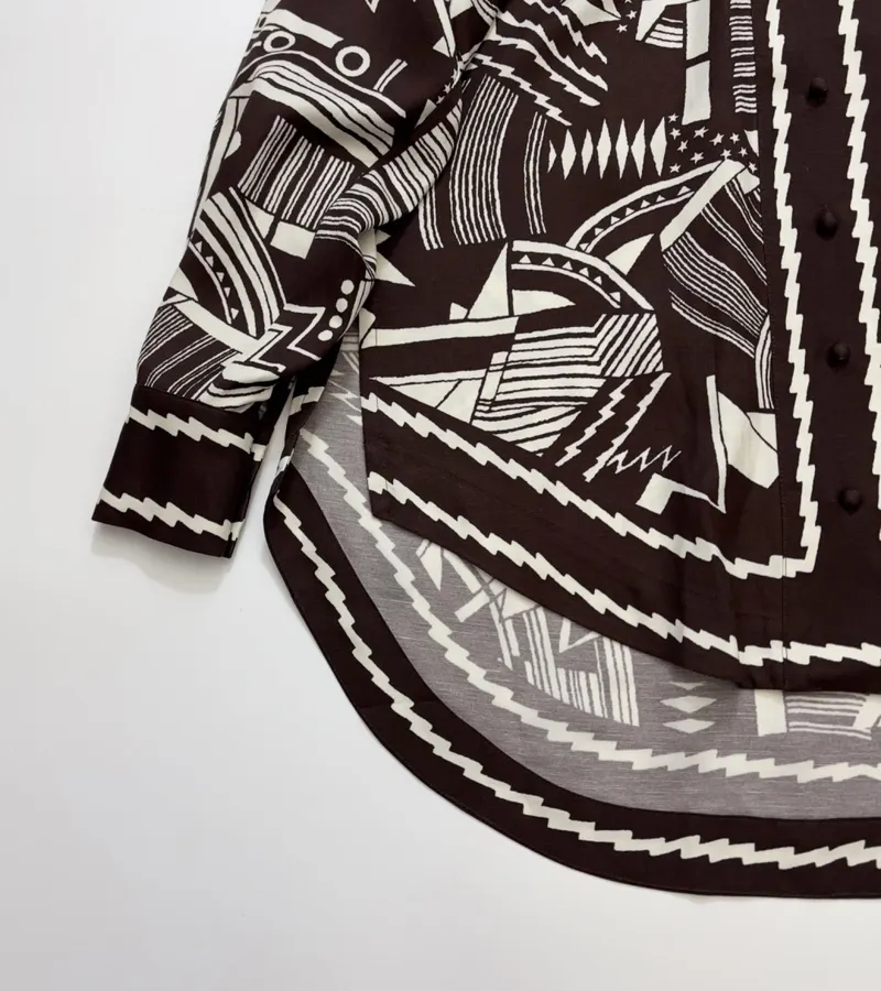 ALEMAIS Black and Ivory Geometric-Print Longline Shirt in Black and Ivory, product view 10