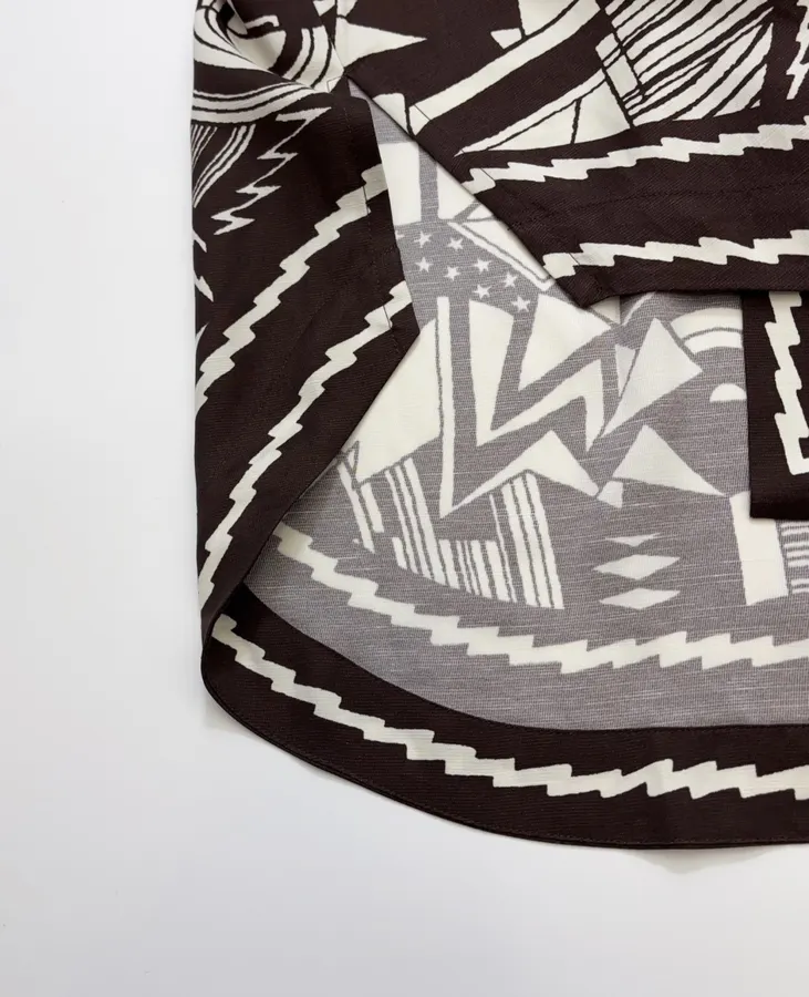 ALEMAIS Black and Ivory Geometric-Print Longline Shirt in Black and Ivory, product view 11