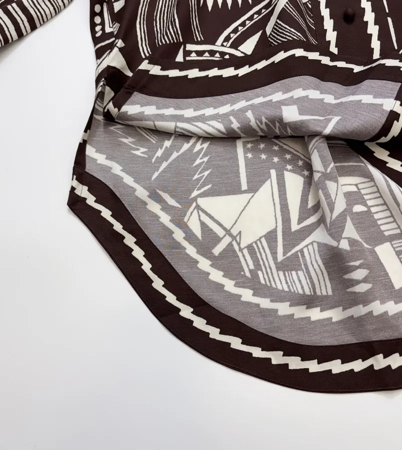 ALEMAIS Black and Ivory Geometric-Print Longline Shirt in Black and Ivory, product view 13