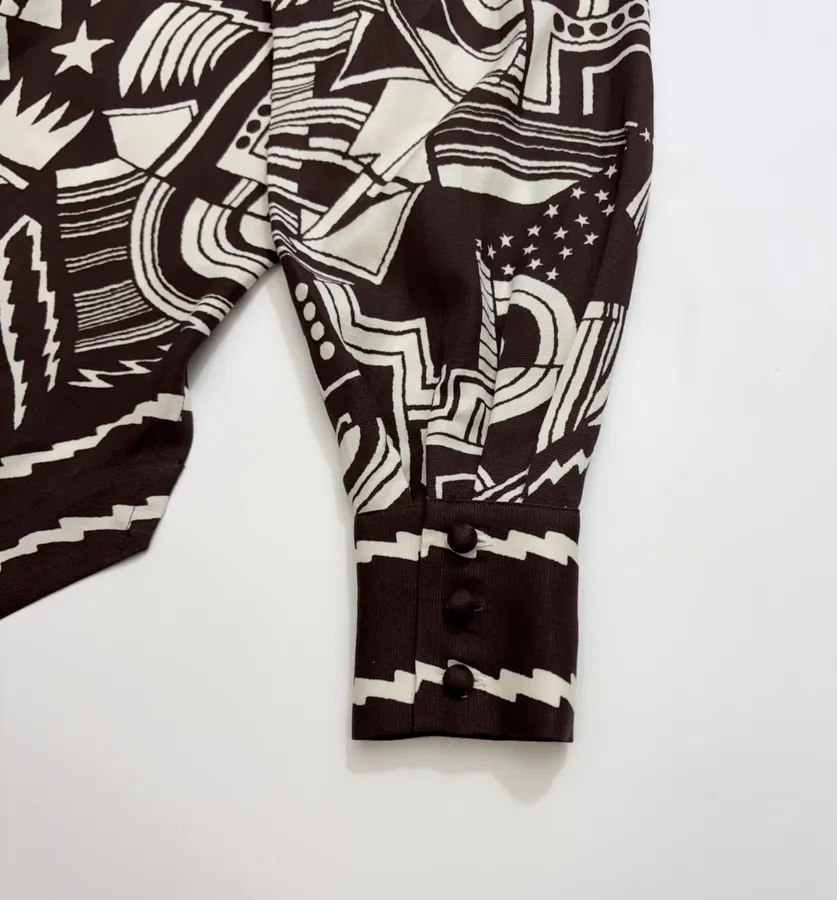 ALEMAIS Black and Ivory Geometric-Print Longline Shirt in Black and Ivory, product view 19